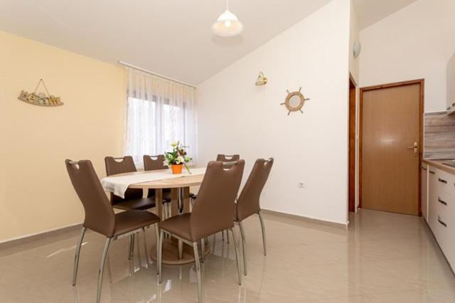 Apartments Marinko Baška Extérieur photo