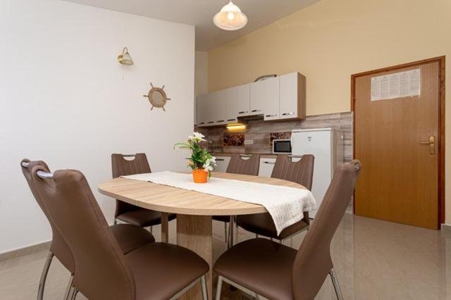 Apartments Marinko Baška Extérieur photo